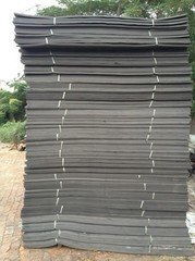 专注品质，匠心制造——走进邢台山峰特种橡胶制品厂的泡沫箱生产线